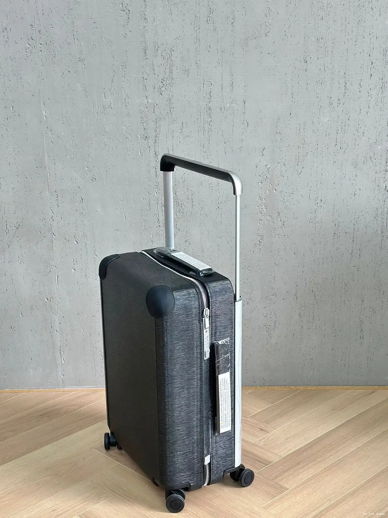 SUITCASE EMBOSSED HORIZON CUSTOM MONOGRAM 37L 55 CABIN 0706